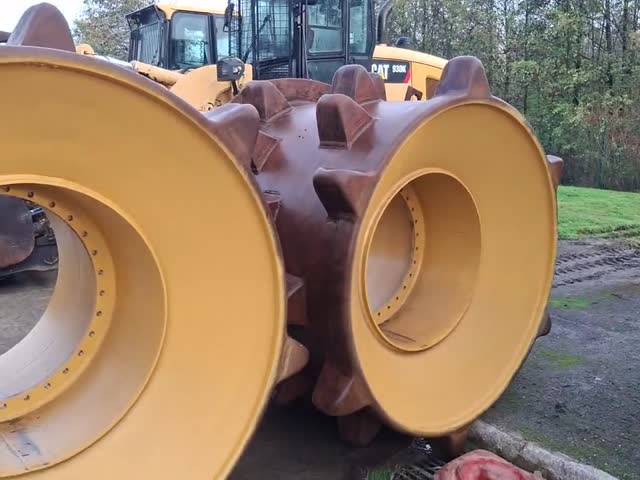 Compactors  826H AWF00647 - 3