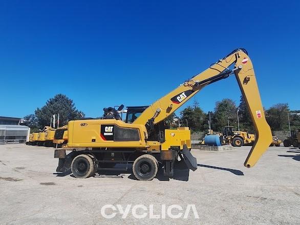 Ekskavatorë me rrota  MH3024 FB700607