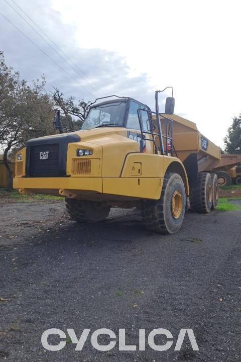 Dumpers and articulated trucks  745 TFK00703