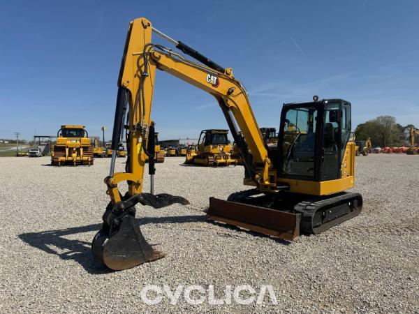 Ровокопачи-гасеничари  30607CR 6G610560