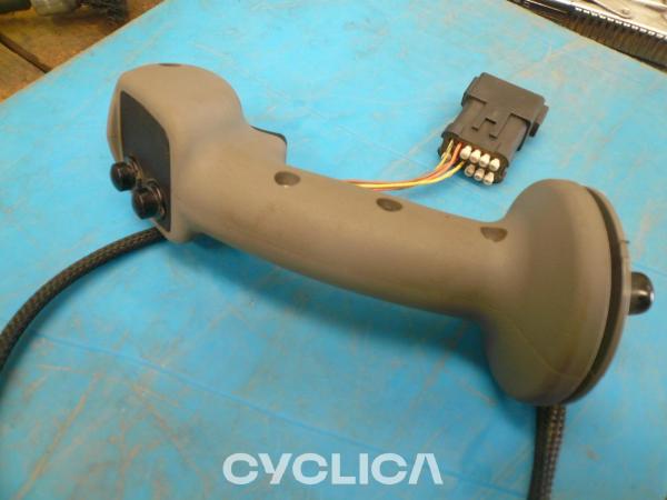 Electronic components  PIEZAS US 2233725