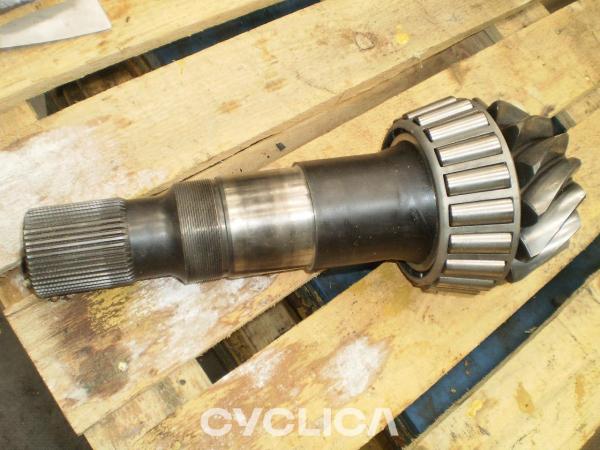 Power train  950G 9C5853