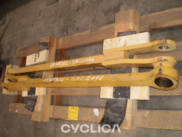 Others  PIEZAS US 8E6130