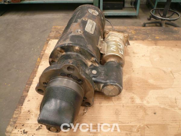 Elektronske komponente  330CLME 6V0890