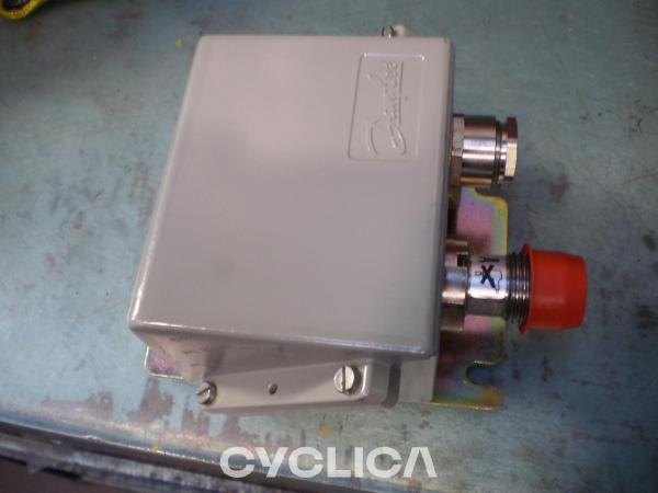 Electronic components  PIEZAS US 1684814