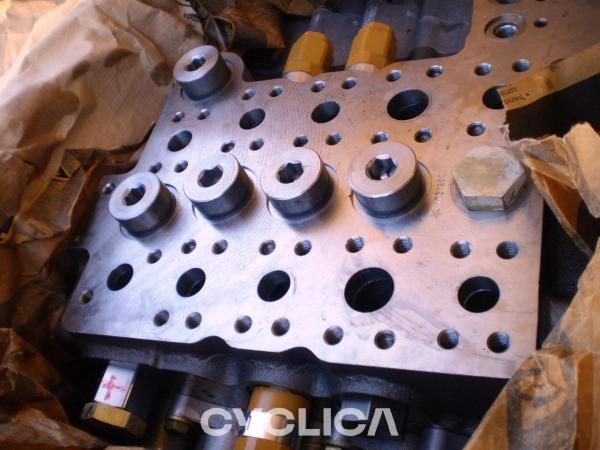 Hydraulic  PIEZAS US 1737279