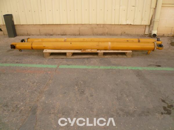 Hydraulic  735 2414065