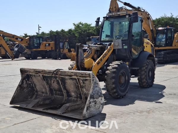 Натоварувачи на тркала  W80C NHHP00607