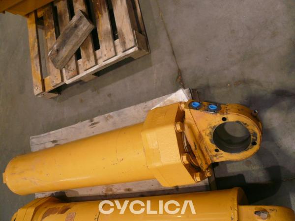 Hidraulični 773F 2960738