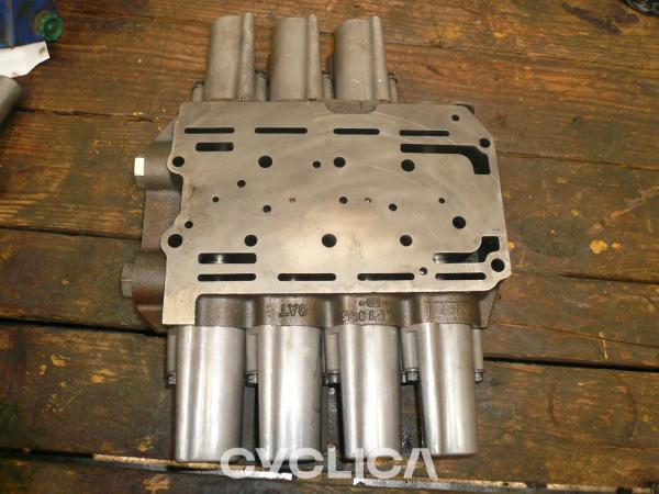 Hydraulic  773B 3T1513