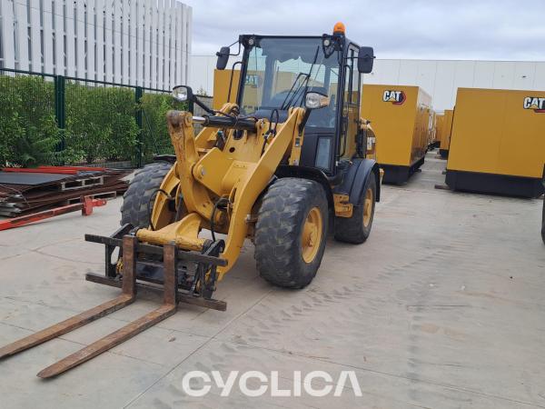 Nakladalci na kolesih  906M K5600528