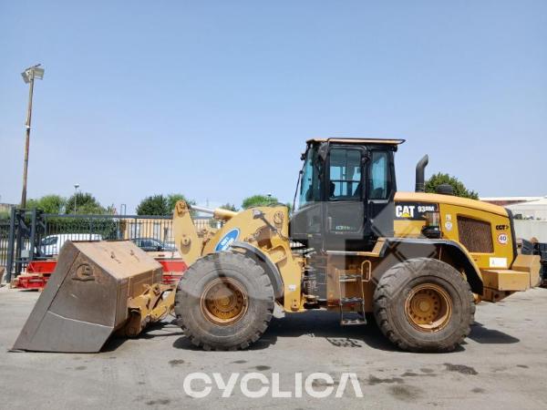 Nakladalci na kolesih 938M J3R03257