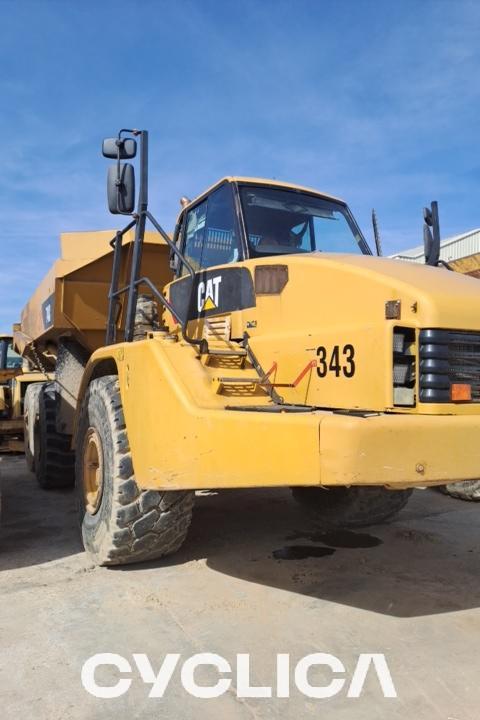 Dumpers y camiones articulados 740 B1P02780