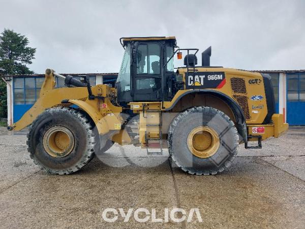 Натоварувачи на тркала  966M MD700407