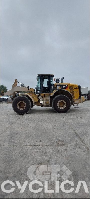 Натоварувачи на тркала  966M XE FL200259