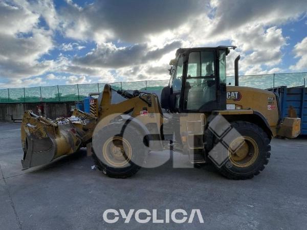 Натоварувачи на тркала  914 JC300716