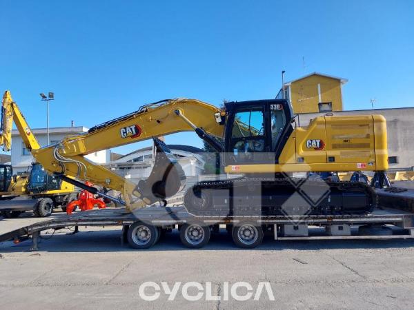 Bageri guseničari  330 NG XNB20373