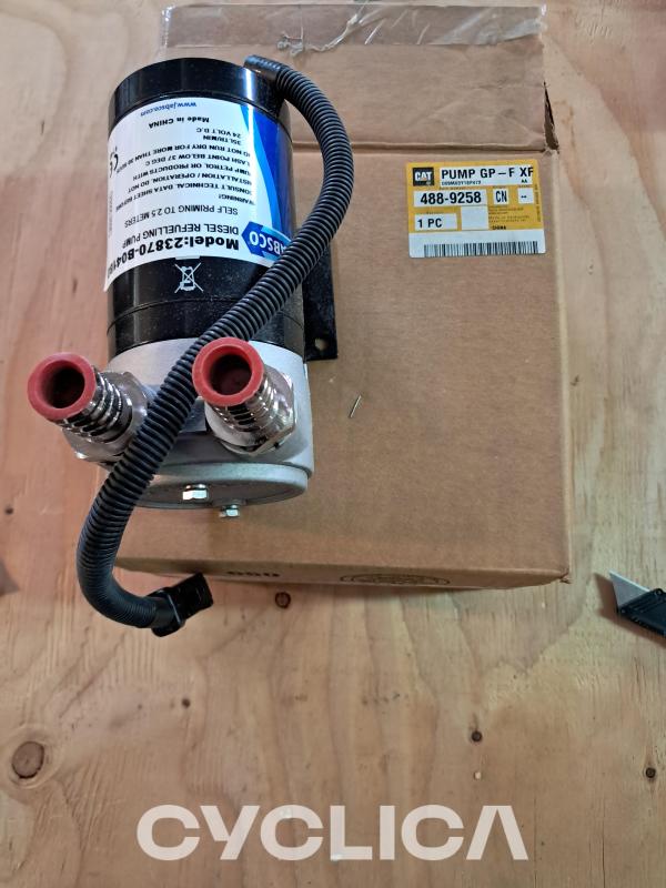 Motor  320 4889258