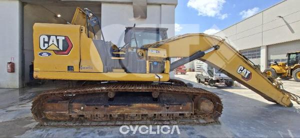 Bageri guseničari  330 GC TML20072