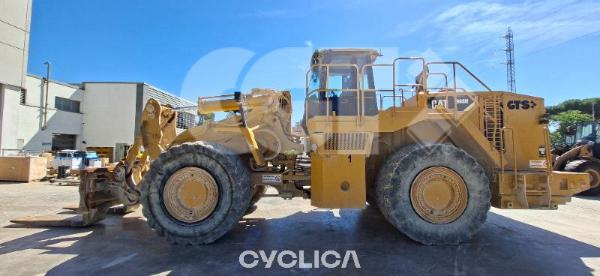 Ngarkues me rrota  988H BXY04043