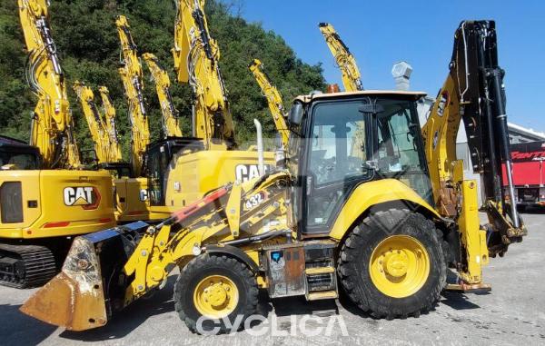 Backhoe loaders  432 H7E01288