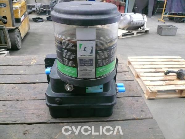 Drugi  938M 4889572