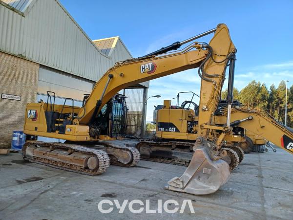 Bageri guseničari  323L KPE30058