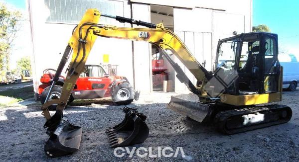 Ровокопачи-гасеничари  306 CR 6G605149