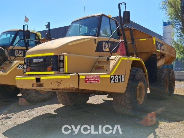Dumpers and articulated trucks  740 B1P02841
