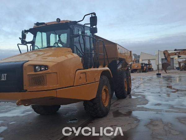 Dumpers y camiones articulados  730 3T301208