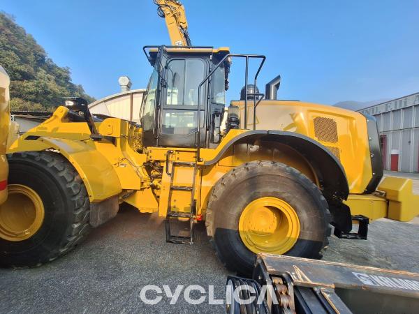 Palas cargadoras de ruedas  966M MD700613