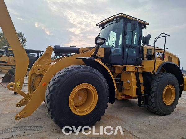 Palas cargadoras de ruedas  966M XE DZL00795