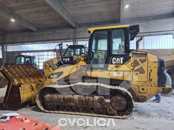 Guseničari  963D LCS01668