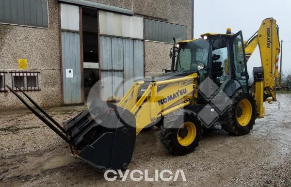 Ngarkues/Gërmues me Rrota  WB97R-8 F60040