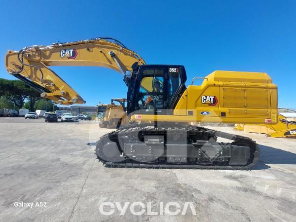 Pelles sur chenilles  352 NG WXB30004