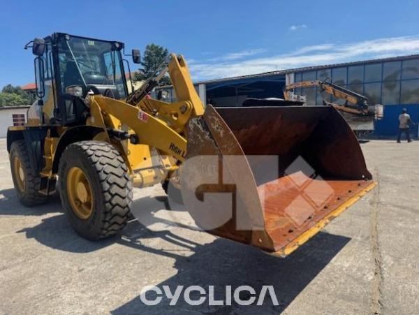 Pás Carregadoras de Rodas  914M H2401309