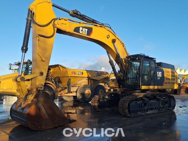 Ровокопачи-гасеничари  352F NDC20173