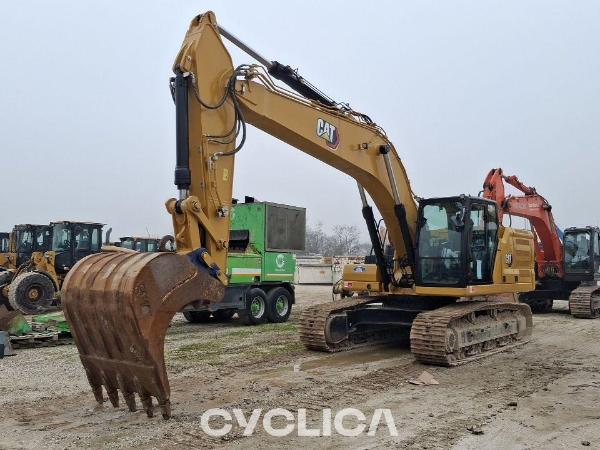 Bageri guseničari  330 GC TML10017