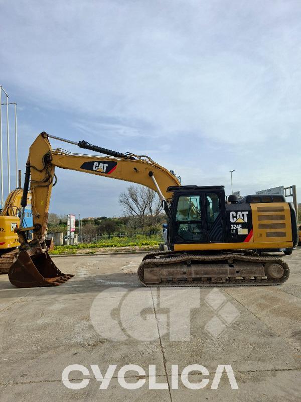 Bageri gusjeničari  324E LDG00563