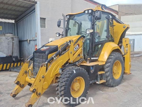 Retroexcavadoras y retropalas  428 TrinityB V H7D01371