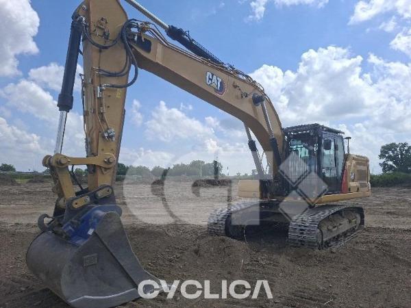 Bageri guseničari  330 NG XNB10###